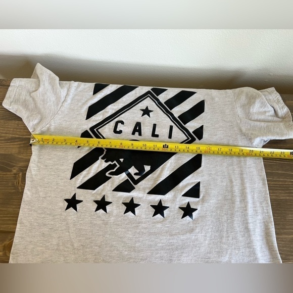 EIGHTY Eight Cali Short Sleeve T-Shirt - Picture 4 of 6